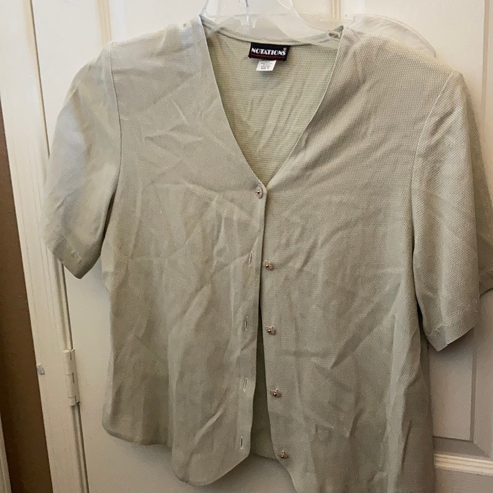 FINAL MARKDOWN LADIES’ Notations Top (12)